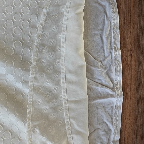 🎉Host Pick🎉 EUC Petite Polka Dot Blouse - Picture 8 of 8